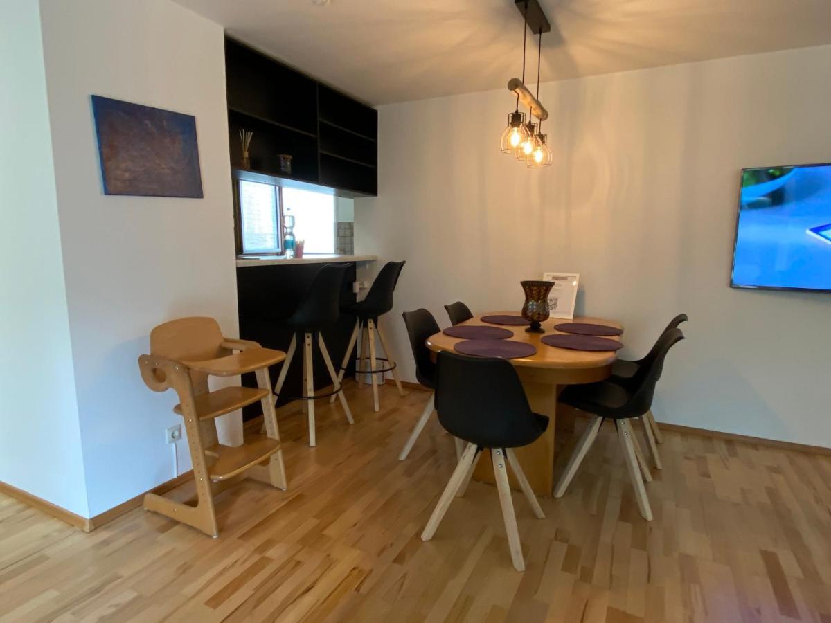 Outlet Holiday Home Metzingen  Bagian luar foto